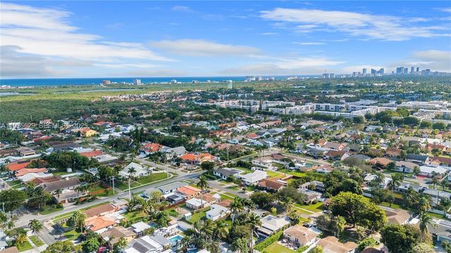 232 SE 6th St, Dania Beach, FL 33004