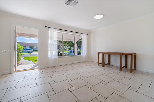 232 SE 6th St, Dania Beach, FL 33004