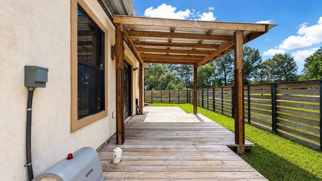 11611 Walraven Drive, Houston, TX 77336