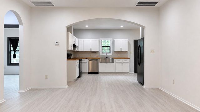 11611 Walraven Drive, Houston, TX 77336