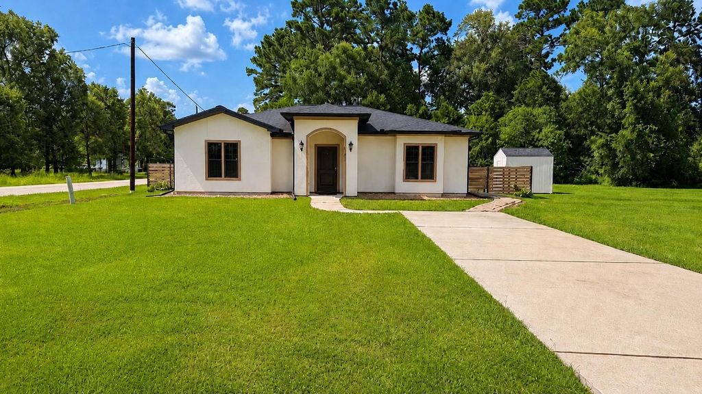 11611 Walraven Drive, Houston, TX 77336