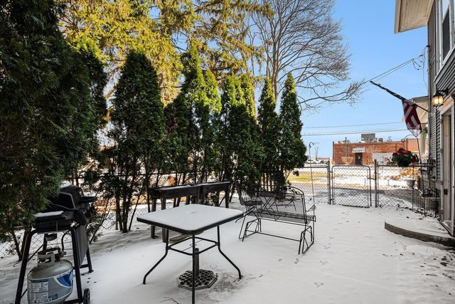 1001 S Main Street, Yorkville, IL 60560