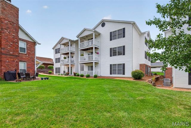 2562 Coppergate Square Drive F, St Louis, MO 63129