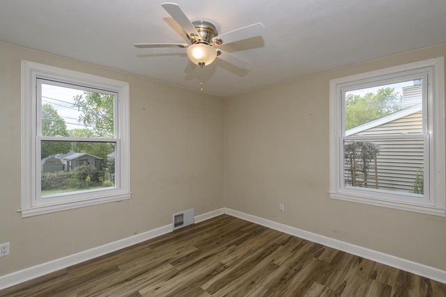 W271N2563 Pear Tree LANE, Pewaukee, WI 53072