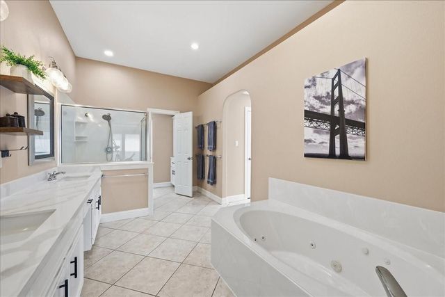 6330 Chasse Stone, Orange, TX 77632