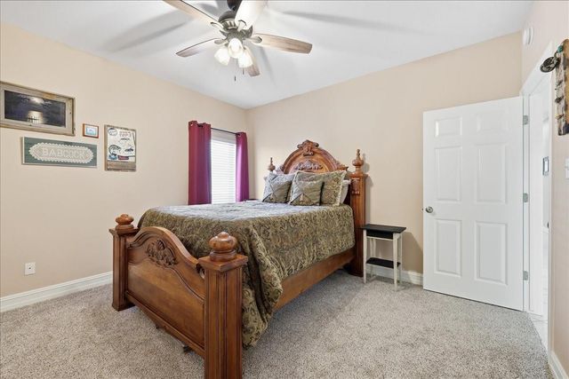 6330 Chasse Stone, Orange, TX 77632