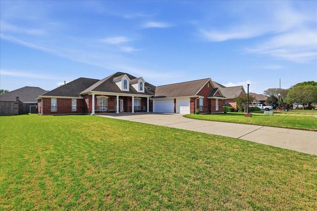 6330 Chasse Stone, Orange, TX 77632