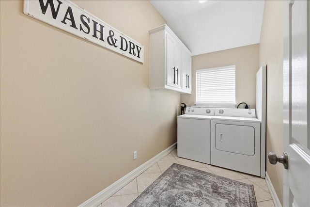 6330 Chasse Stone, Orange, TX 77632