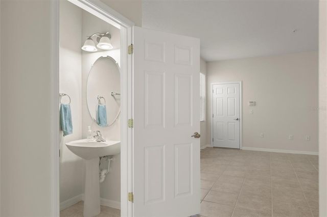 3717 PARKRIDGE CIRCLE 6-102, Sarasota, FL 34243