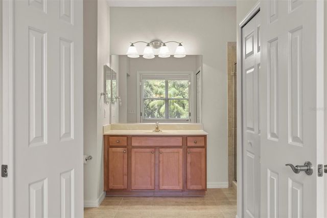 3717 PARKRIDGE CIRCLE 6-102, Sarasota, FL 34243