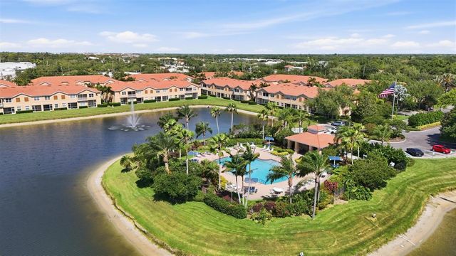 3717 PARKRIDGE CIRCLE 6-102, Sarasota, FL 34243