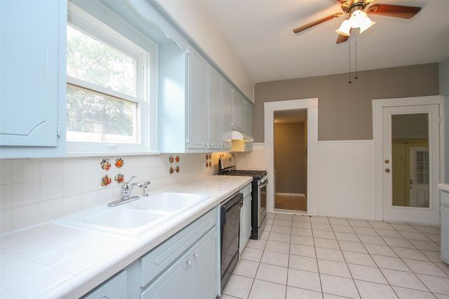 1127 Walling Street, Houston, TX 77009