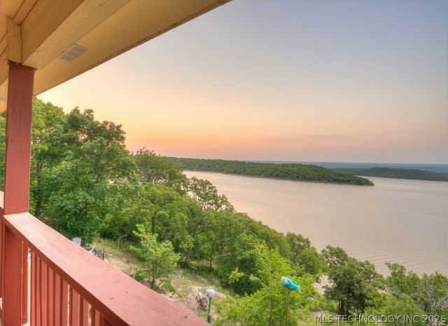 332 E Highland Avenue, Eufaula, OK 74432
