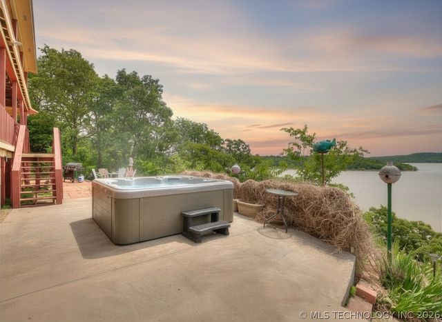332 E Highland Avenue, Eufaula, OK 74432