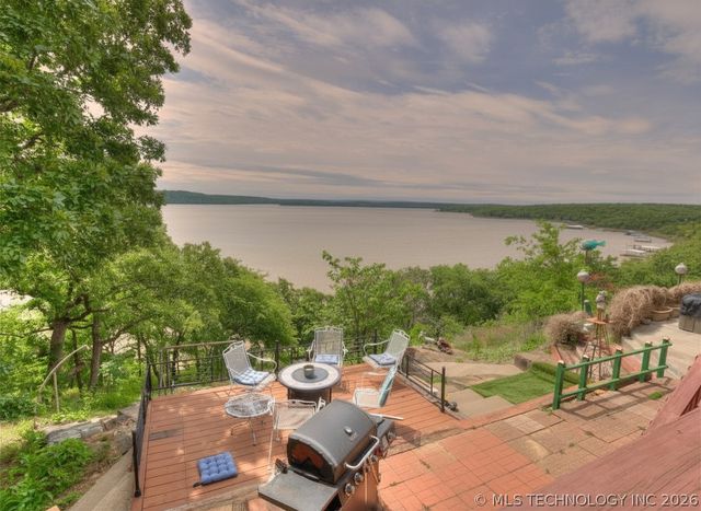 332 E Highland Avenue, Eufaula, OK 74432