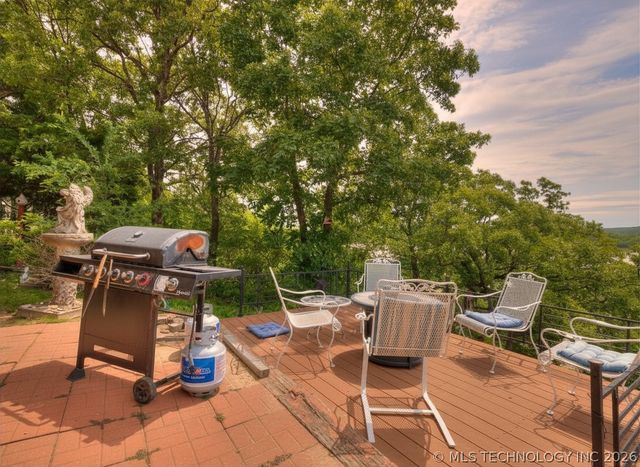 332 E Highland Avenue, Eufaula, OK 74432