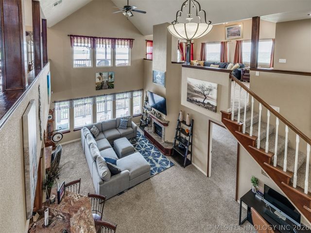 332 E Highland Avenue, Eufaula, OK 74432