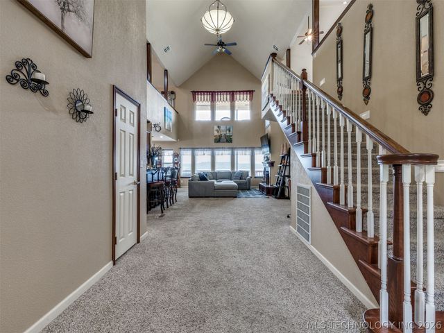 332 E Highland Avenue, Eufaula, OK 74432