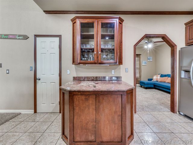 332 E Highland Avenue, Eufaula, OK 74432