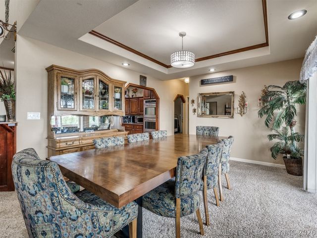332 E Highland Avenue, Eufaula, OK 74432