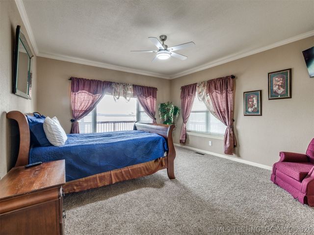 332 E Highland Avenue, Eufaula, OK 74432