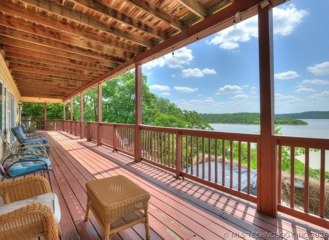 332 E Highland Avenue, Eufaula, OK 74432