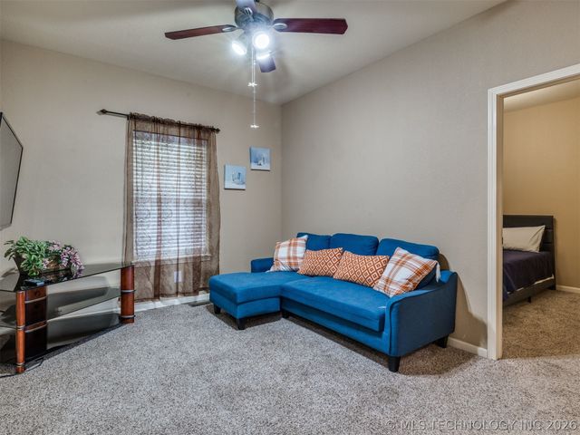 332 E Highland Avenue, Eufaula, OK 74432