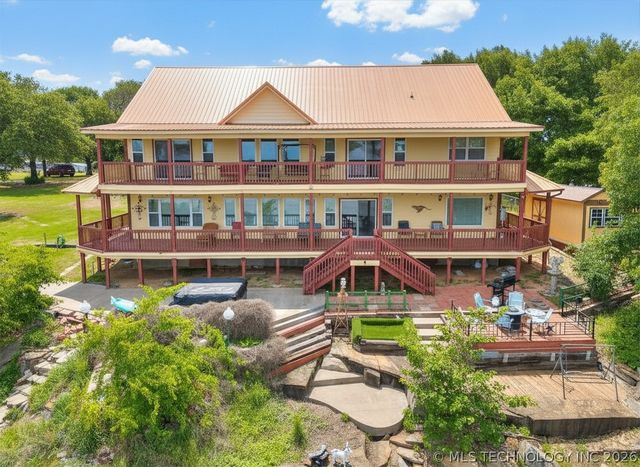 332 E Highland Avenue, Eufaula, OK 74432