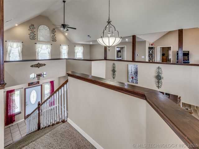 332 E Highland Avenue, Eufaula, OK 74432