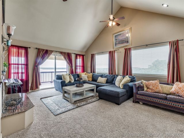 332 E Highland Avenue, Eufaula, OK 74432