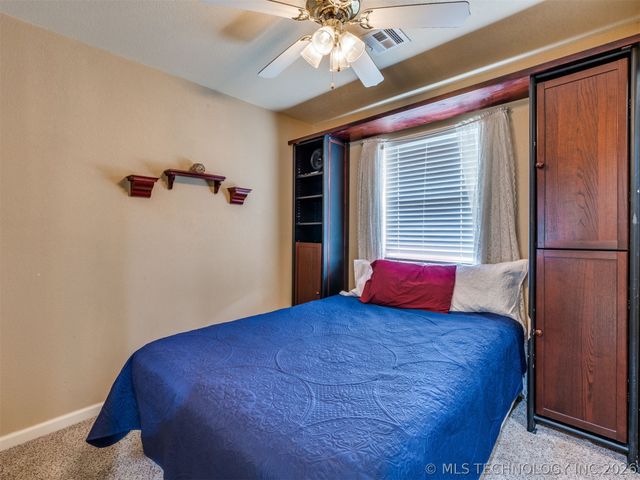 332 E Highland Avenue, Eufaula, OK 74432
