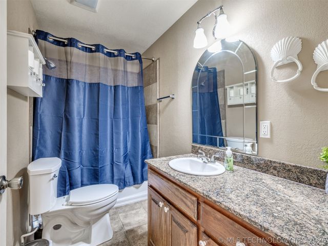 332 E Highland Avenue, Eufaula, OK 74432