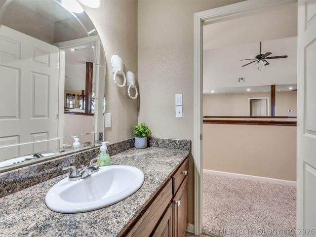 332 E Highland Avenue, Eufaula, OK 74432