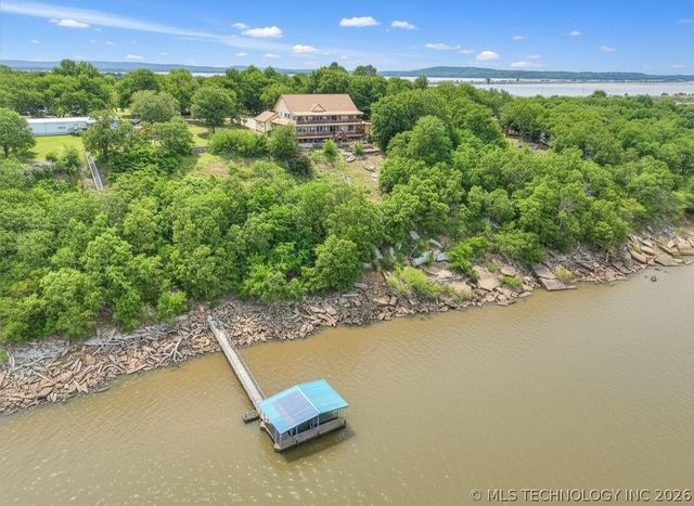 332 E Highland Avenue, Eufaula, OK 74432