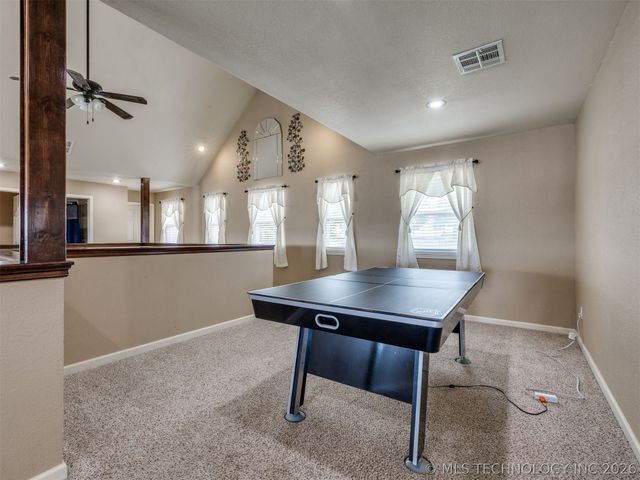 332 E Highland Avenue, Eufaula, OK 74432