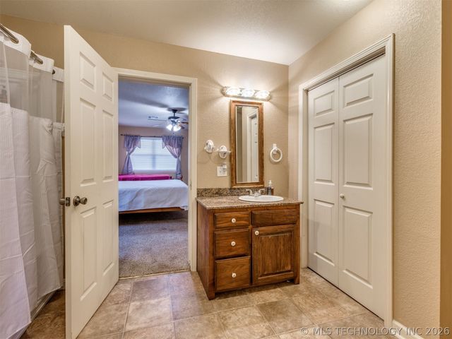 332 E Highland Avenue, Eufaula, OK 74432
