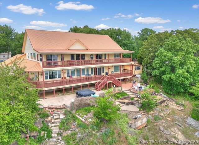 332 E Highland Avenue, Eufaula, OK 74432