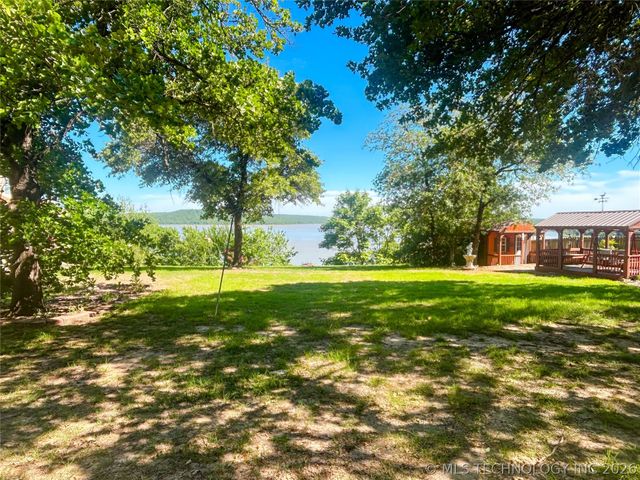 332 E Highland Avenue, Eufaula, OK 74432
