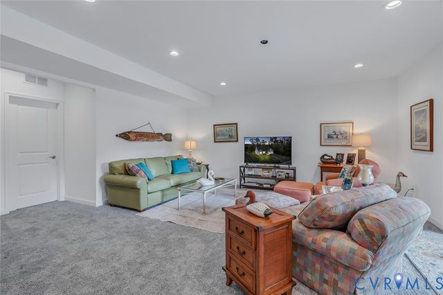 54 Genevieve, Irvington, VA 22480