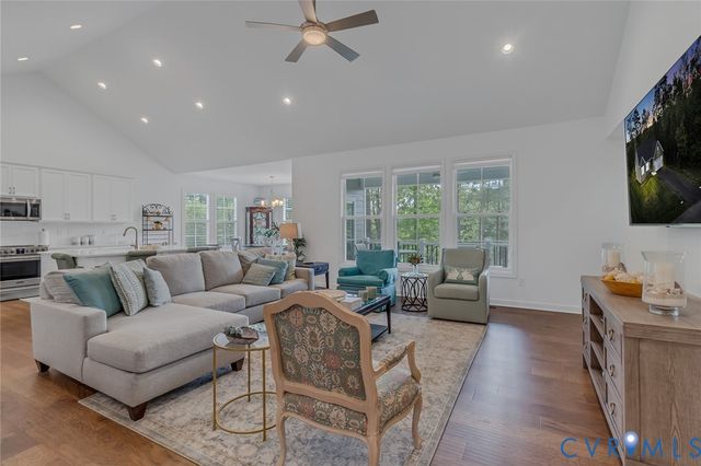 54 Genevieve, Irvington, VA 22480