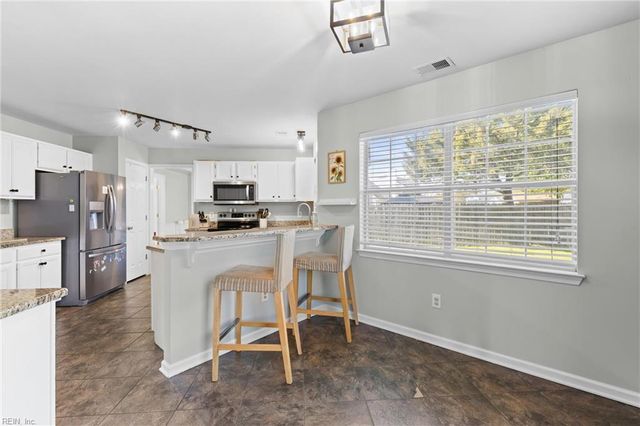 2016 Coral Ivy LN, Chesapeake, VA 23323