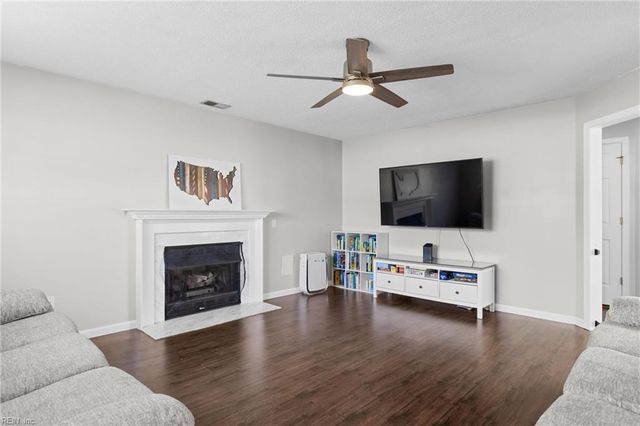 2016 Coral Ivy LN, Chesapeake, VA 23323