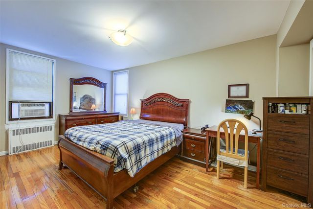 83-40 Austin Street 3X, Kew Gardens, NY 11435