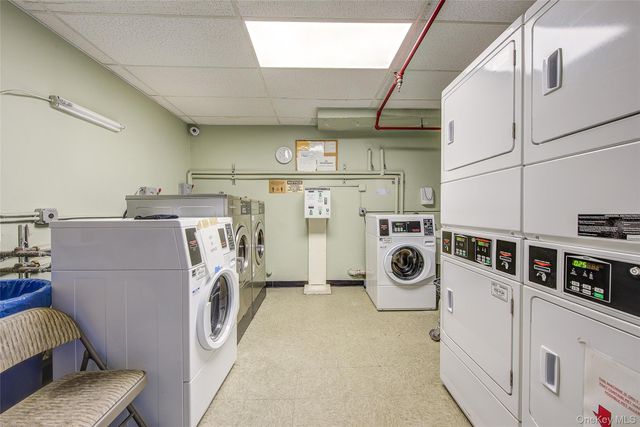 83-40 Austin Street 3X, Kew Gardens, NY 11435