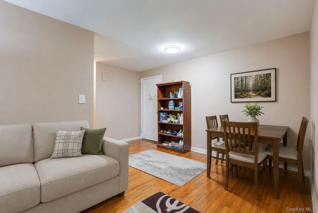 83-40 Austin Street 3X, Kew Gardens, NY 11435