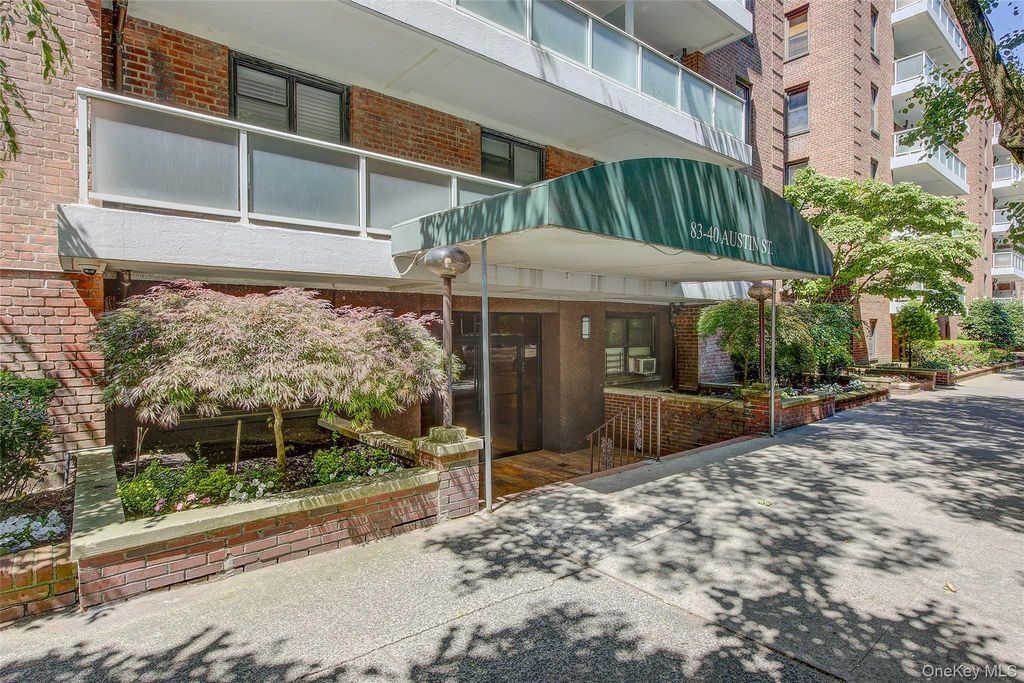 83-40 Austin Street 3X, Kew Gardens, NY 11435
