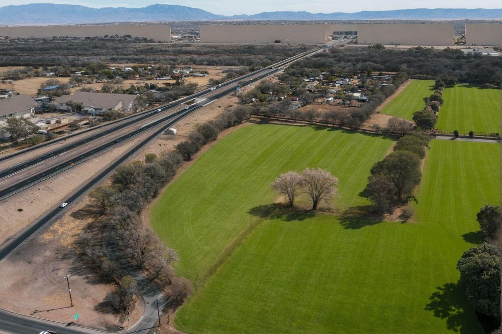 1856 Potomac Road SW, Albuquerque, NM 87105