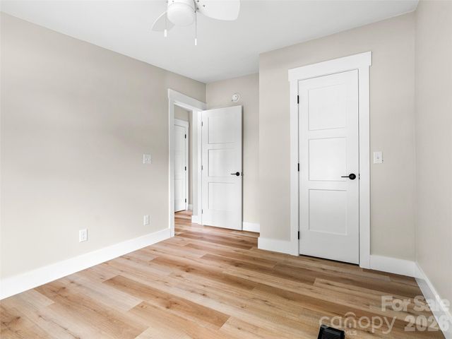 448 Riverwind Drive, Hendersonville, NC 28739