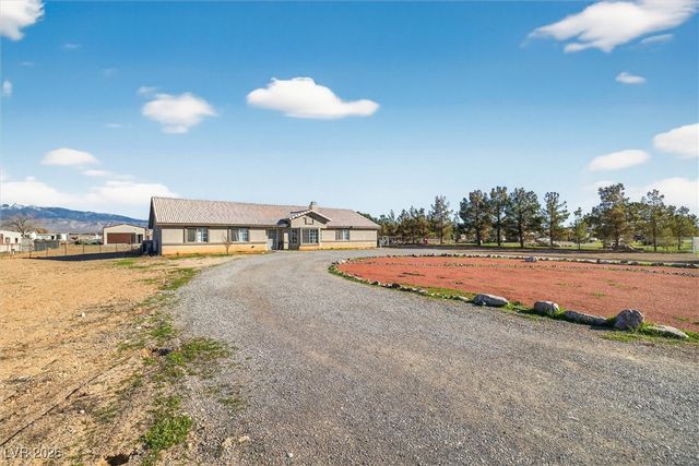 821 South Happy Lane, Pahrump, NV 89048