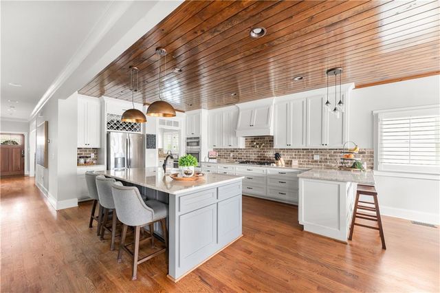 156 Maediris Drive, Decatur, GA 30030